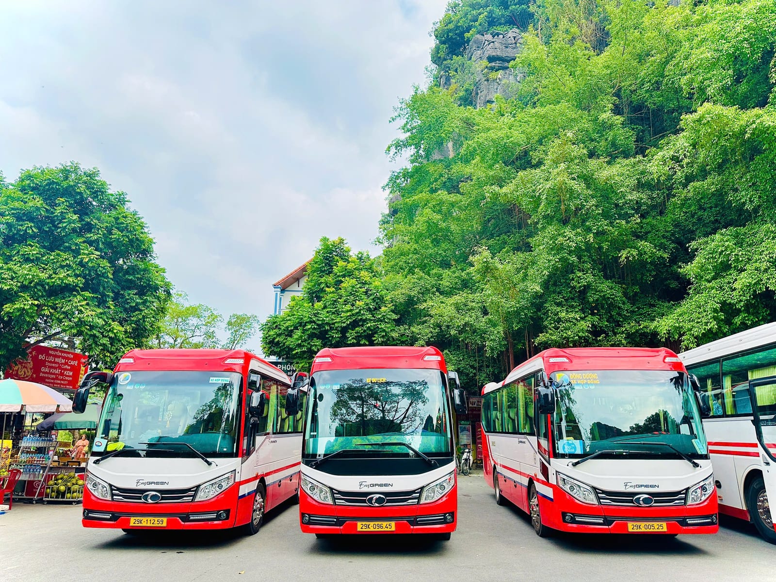 Đội xe du lịch Đông Dương Travel